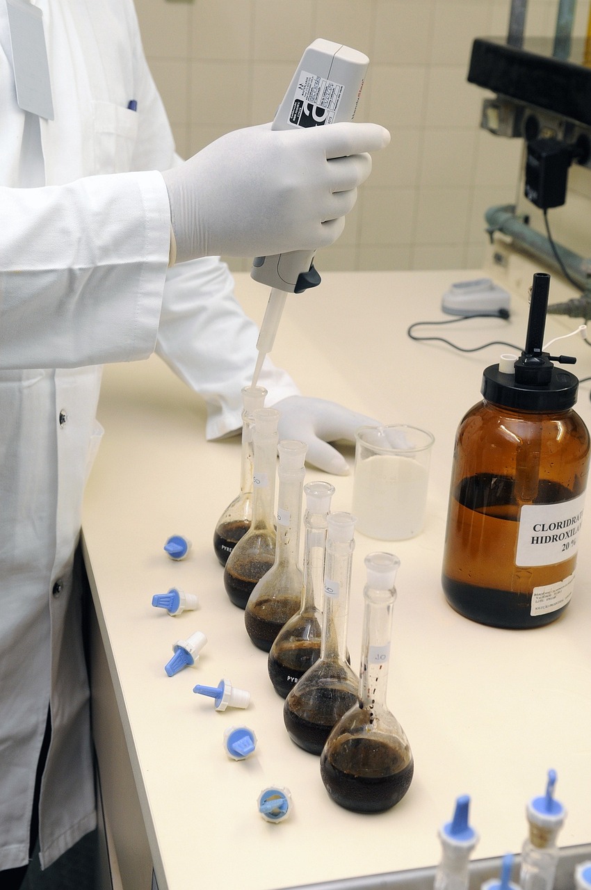 高活性四甲基二丙三胺，作為強(qiáng)發(fā)泡催化劑，適用于聚氨酯泡沫