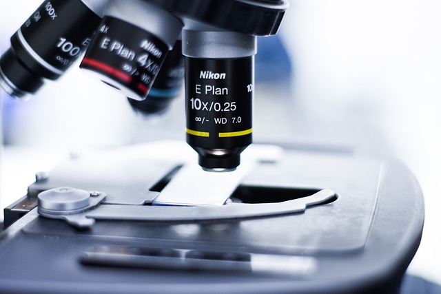 環(huán)氧雙氰胺促進劑如何通過其結(jié)構(gòu)優(yōu)化,改善環(huán)氧體系的流變性能和施工便利性